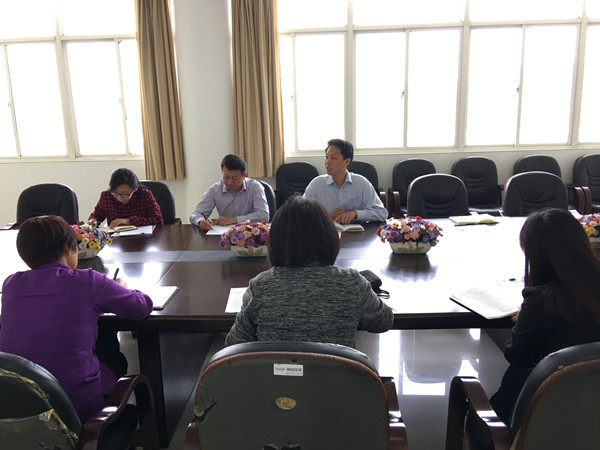 组织部倪昊翔副部长介绍委托经济责任审计情况